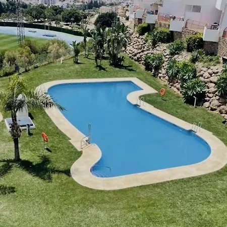 Con Terraza, Vistas Al Mar Y Piscina