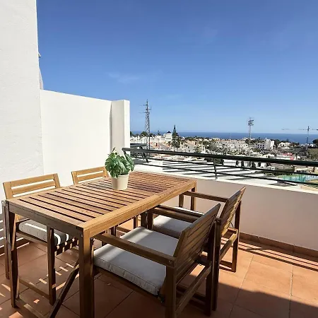 Con Terraza, Vistas Al Mar Y Piscina 아파트 *