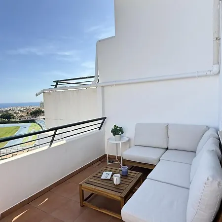 Con Terraza, Vistas Al Mar Y Piscina 아파트
