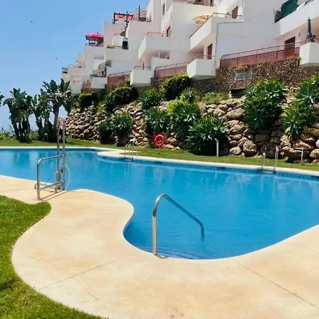 Con Terraza, Vistas Al Mar Y Piscina *
